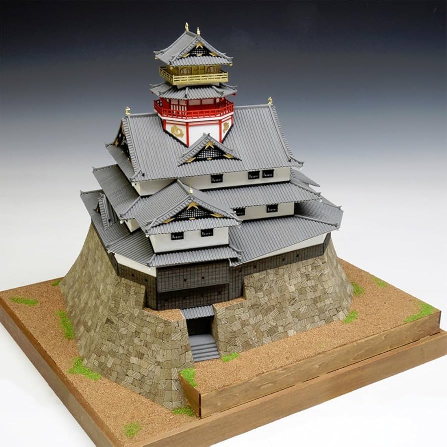 Amazon | ウッディジョー 1/150 安土城 改良版 木製模型 組み立て