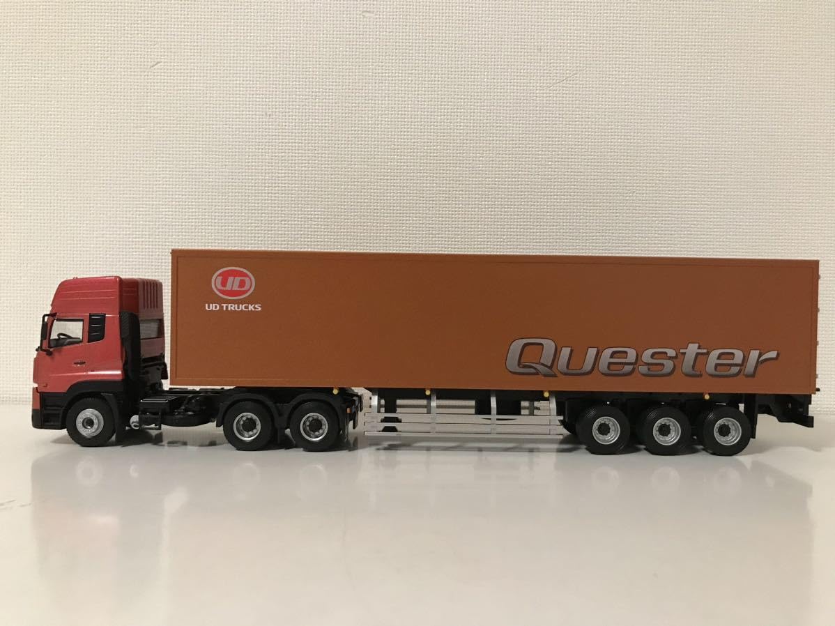 UD TRUCKS Quester 1:50 ミニカー 2個セット UD TRUCKS Quester 1:50
