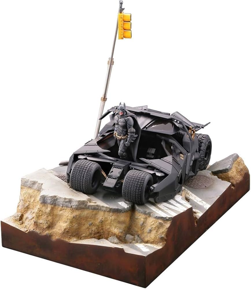 Amazon.co.jp: レガシーOFリボルテック バットモービル タンブラー in