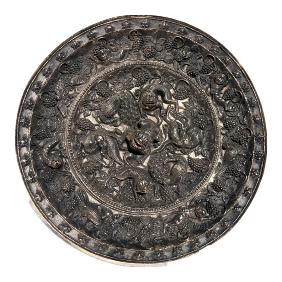 唐時代貼銀鍍金海獣葡萄紋鏡(E-26)