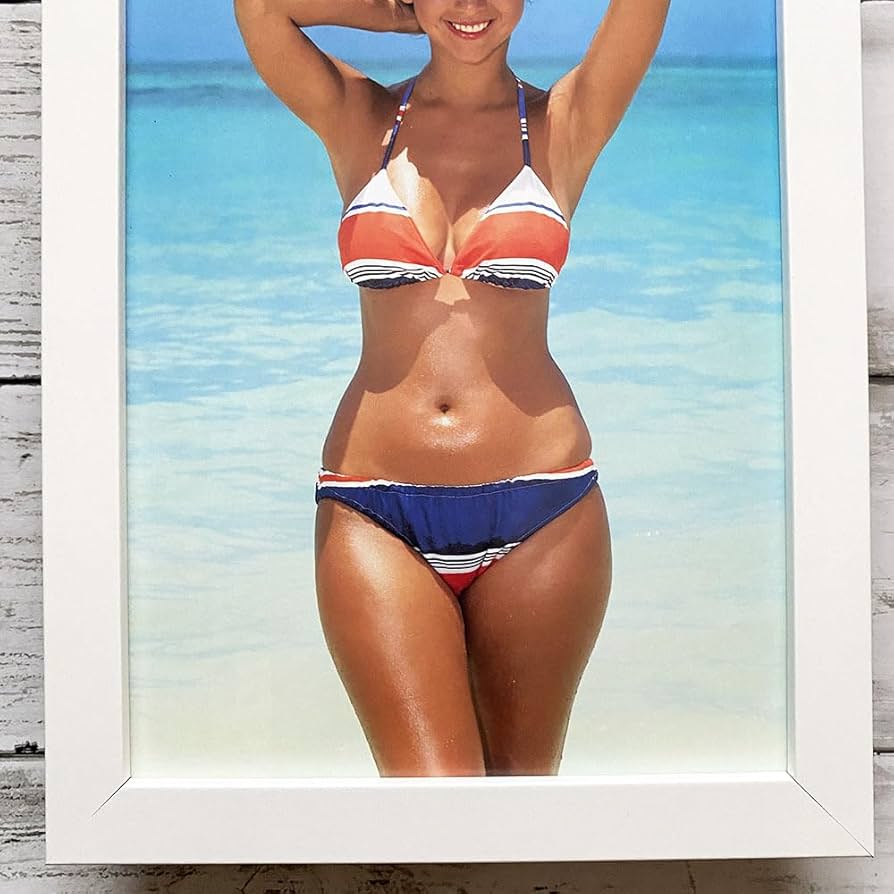 アグネスラム 57cm×40cm A2 ポスター パネル 赤ビキニ水着 寝姿 昭和