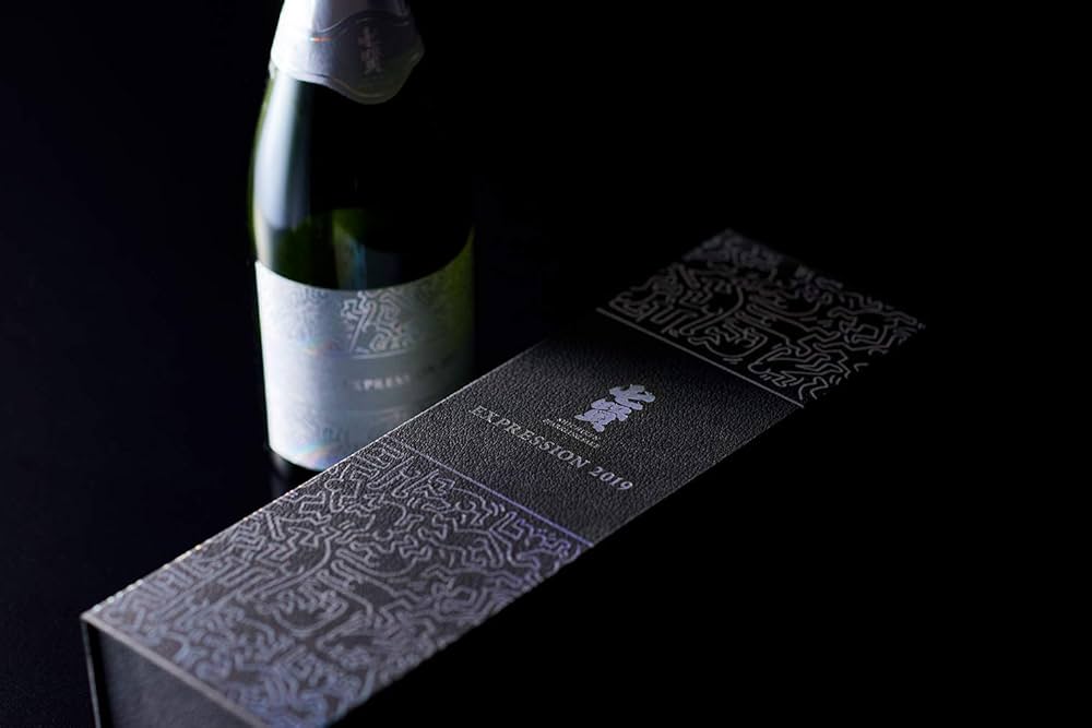 Amazon.co.jp: 七賢 EXPRESSION 2019 スパークリング 日本酒 古酒