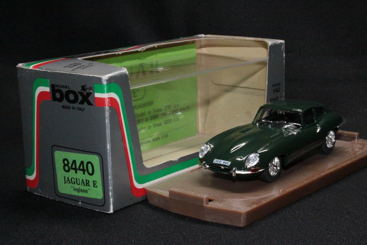 ジャガーEタイプ ダークグリーン 1/43 京商 1/18 ジャガー Eタイプ