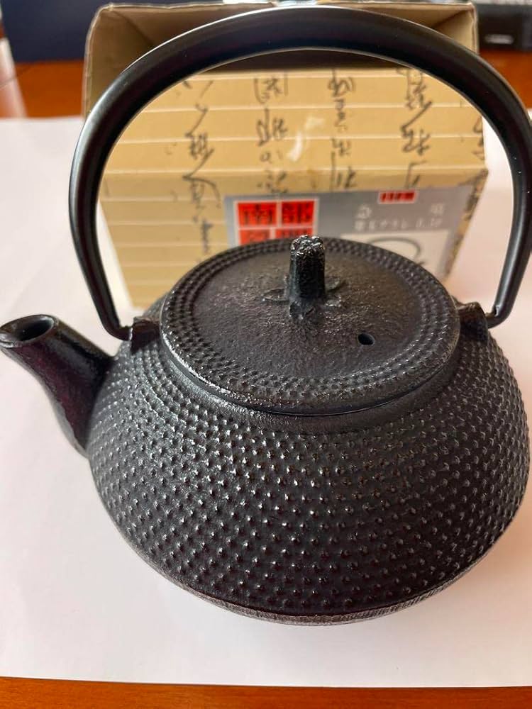 Amazon | 南部鉄器 南部運南堂 鍋元謹製 急須 算玉アラレ0.3 | ノー