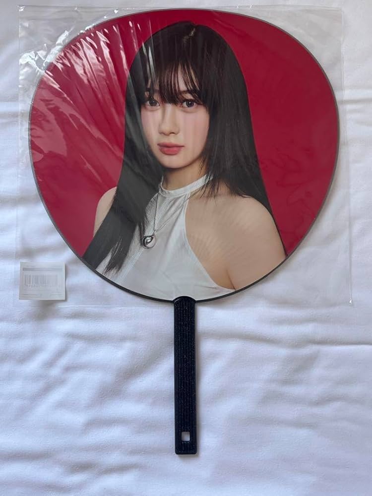 aespa ジゼル サイン入りうちわ aespa ジゼル サイン入りうちわ 【公式