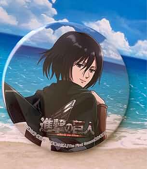 進撃の巨人 カラ鉄 ミカサ缶バッジ ミカサ 進撃の巨人 カラオケの鉄人