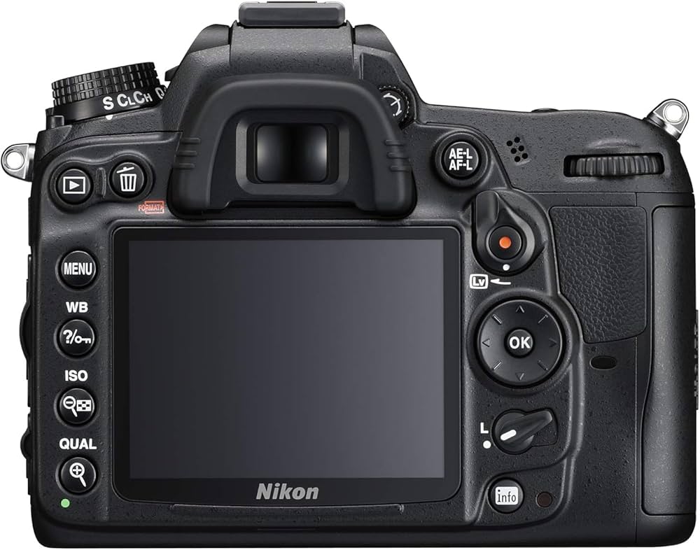 Nikon D7000 一眼レフカメラ＋レンズ3本＋アクセサリー多数セット