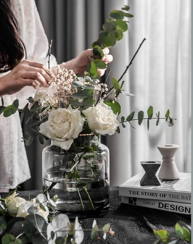 花瓶 高さ 29センチ直径約19センチ有ります 花瓶 高さ 29センチ直径