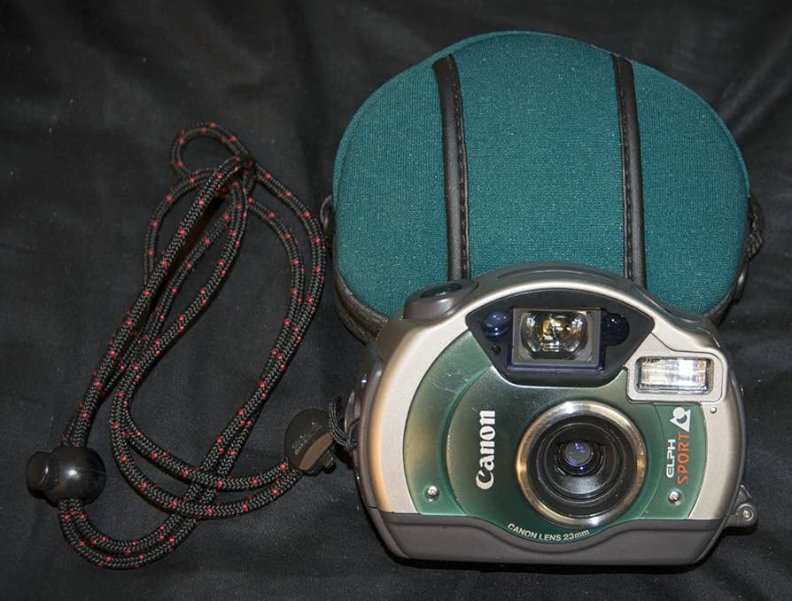 Amazon.com : Canon Elph Sport APS Camera Kit : Aps Film Cameras