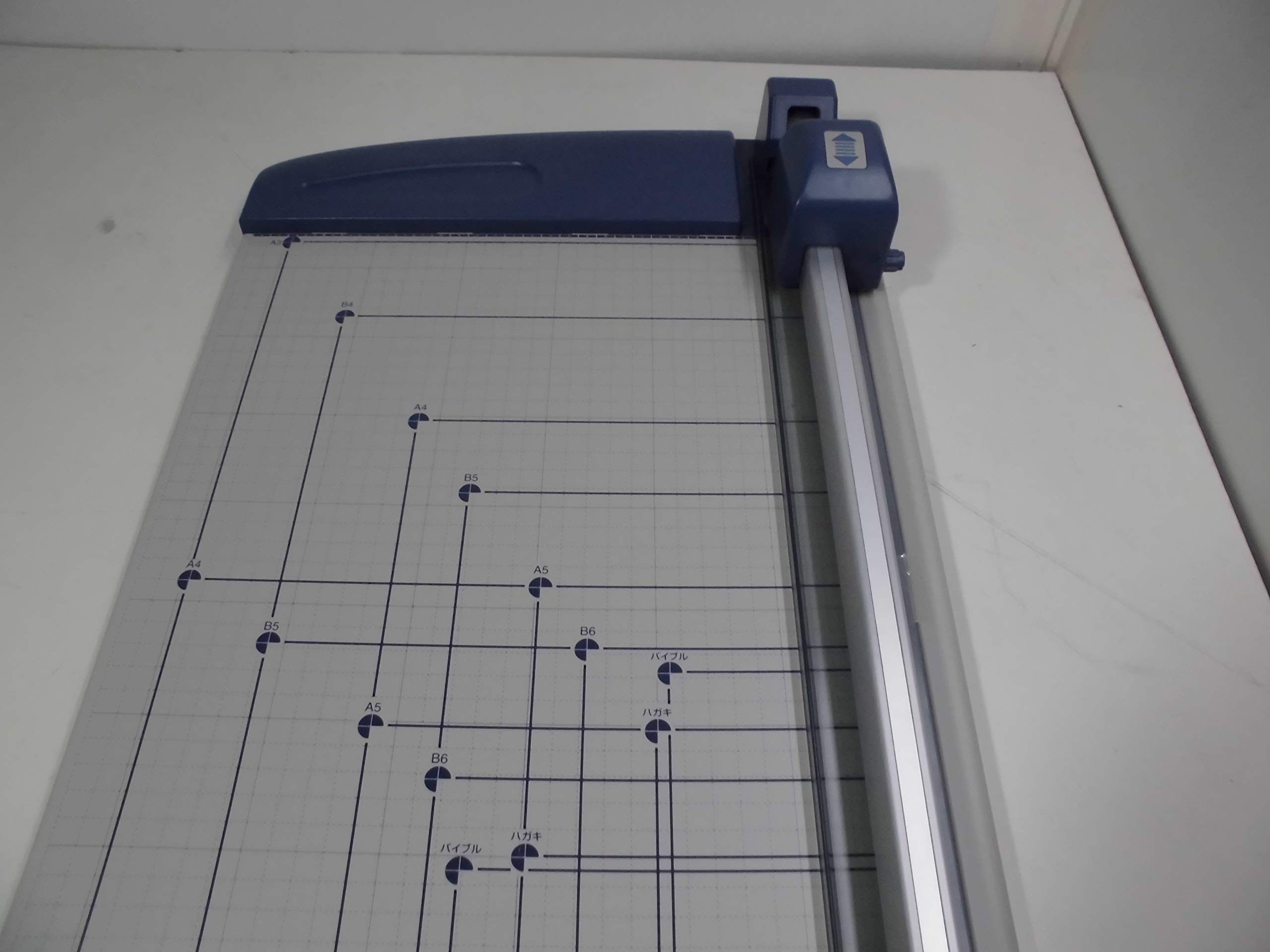 Amazon.co.jp: コクヨ ペーパーカッター 40枚断裁 スライドカット DN