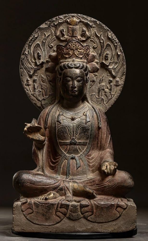 玉石製のセミの彫刻 土から生まれるいのち -彫刻家セツ・スズキと中国