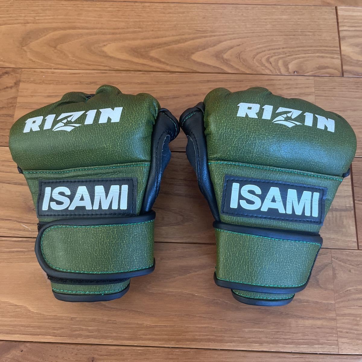 RIZIN ISAMI 卸売 グリーン オープンフィンガーグローブ Mサイズ 楽天