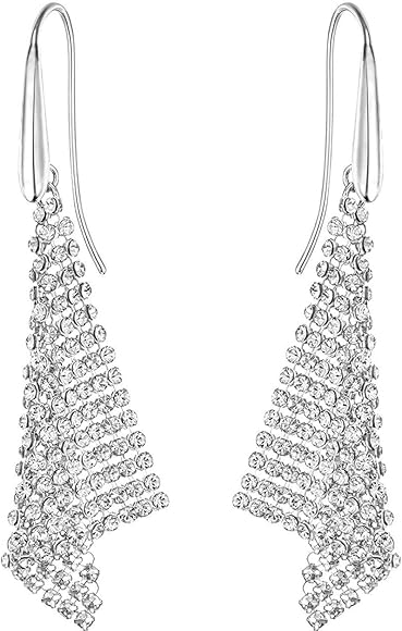 Swarovskiスワロフスキーキラキラストーントライアングルピアス