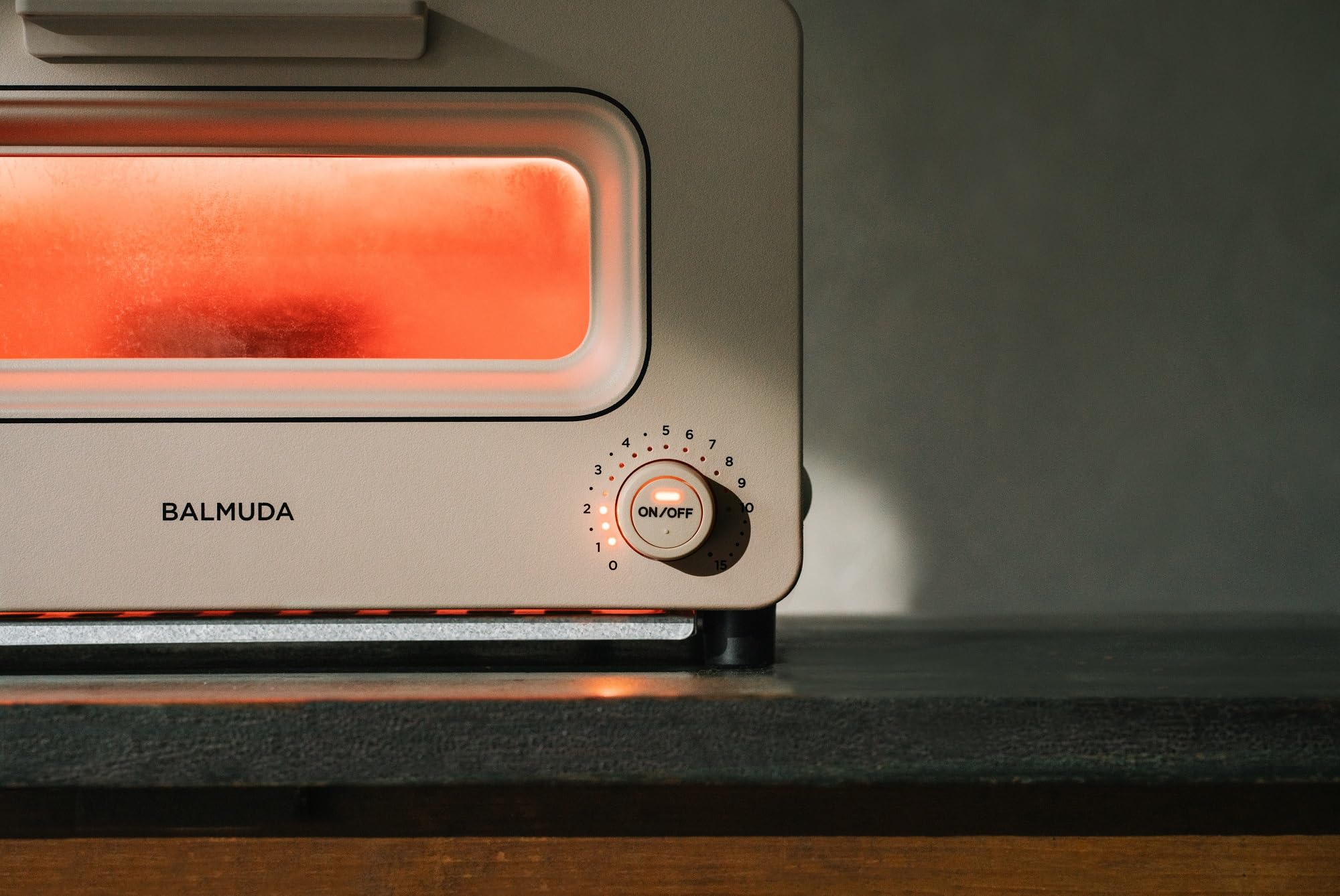 Amazon | バルミューダ ザ・トースター スチームトースター ベージュ