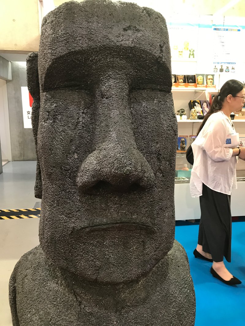 Amazon | 高さ180cm！モアイ像 ビッグフィギュア（等身大
