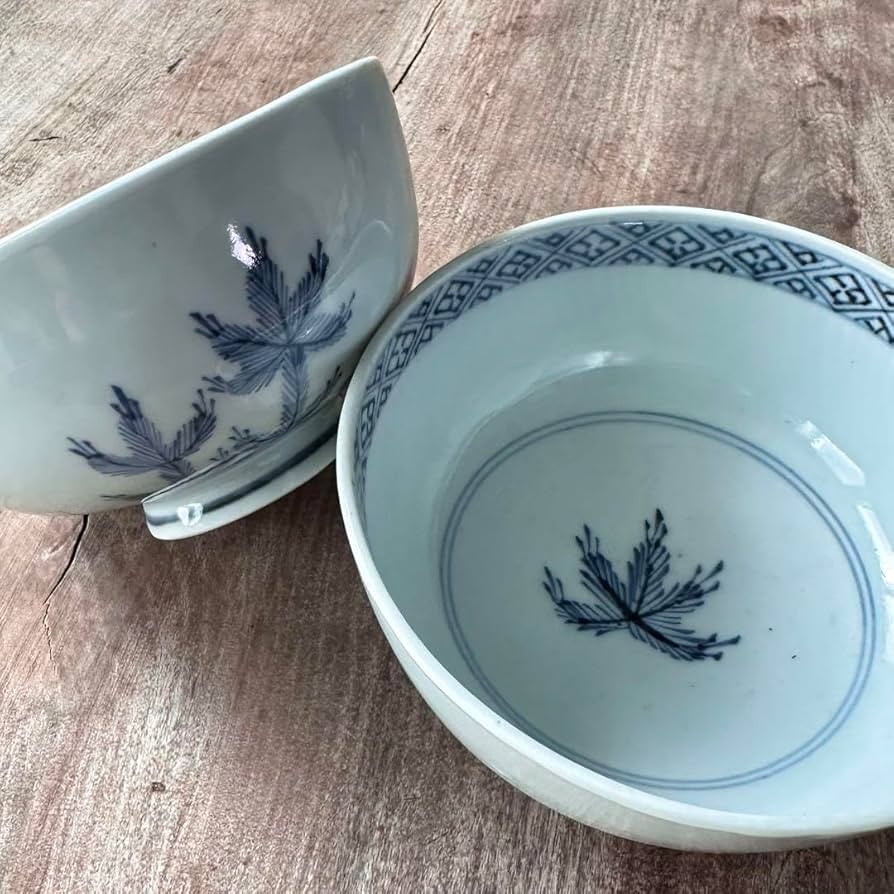 江戸時代 古伊万里 鍋島焼 老松紋 中皿 染付 大名贈答品 骨董 古美術