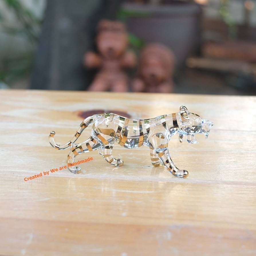Amazon.co.jp: 手作り手吹きガラスの虎 ガラス細工 ガラスの置物