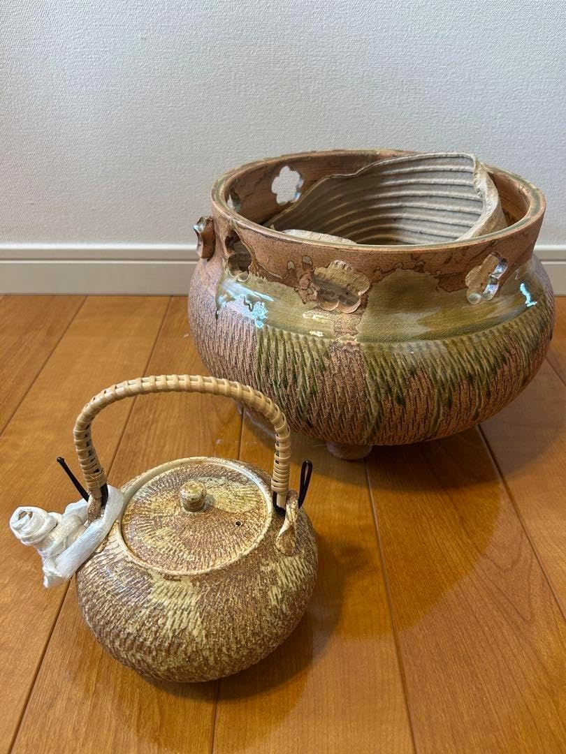 未使用品、タグ付 南部照光堂 心斎作 18型アラレ 南部鉄瓶