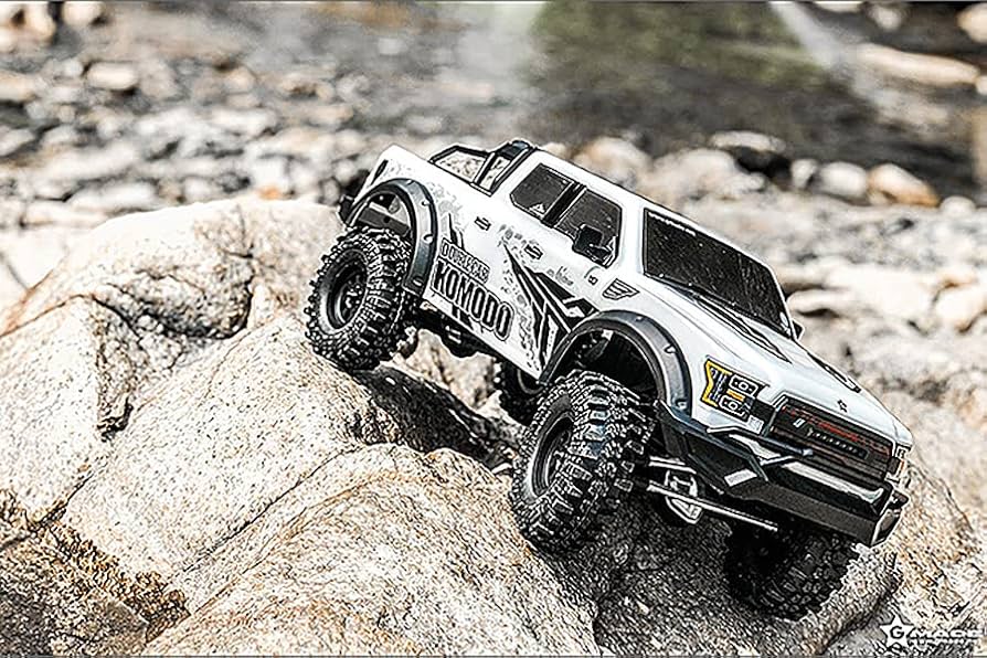 GMADE製 GS02 KOMODO （メカ、バッテリー無し）アキシャル GMADE製