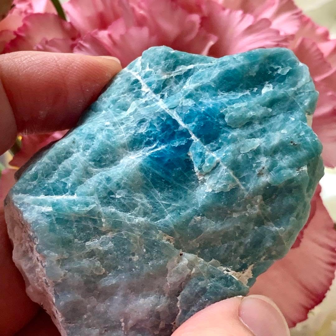 グリーンソーダライト巨大結晶 【公式通販】