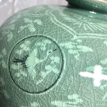 Amazon.co.jp: 高麗青磁象嵌雲鶴文梅瓶 伝統美術磁器 高麗磁器