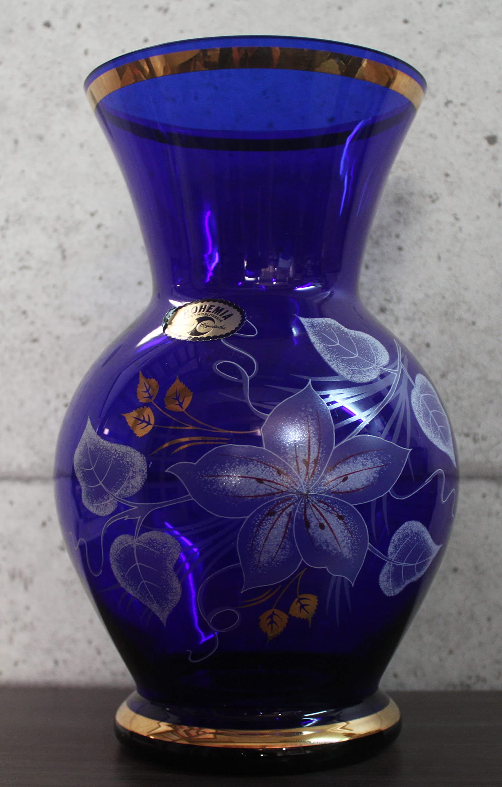 チェコスロバキア(ボヘミア)の花瓶 Amazon.co.jp: ボヘミアングラス