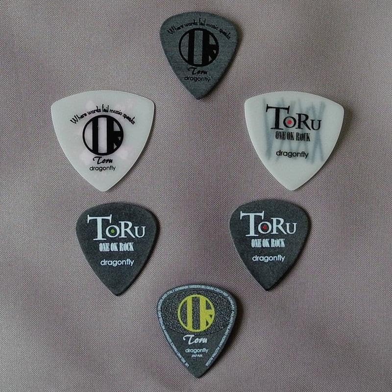 チョコチップメロンパン】 ONE OK ROCK ギターピック Amazon.co.jp
