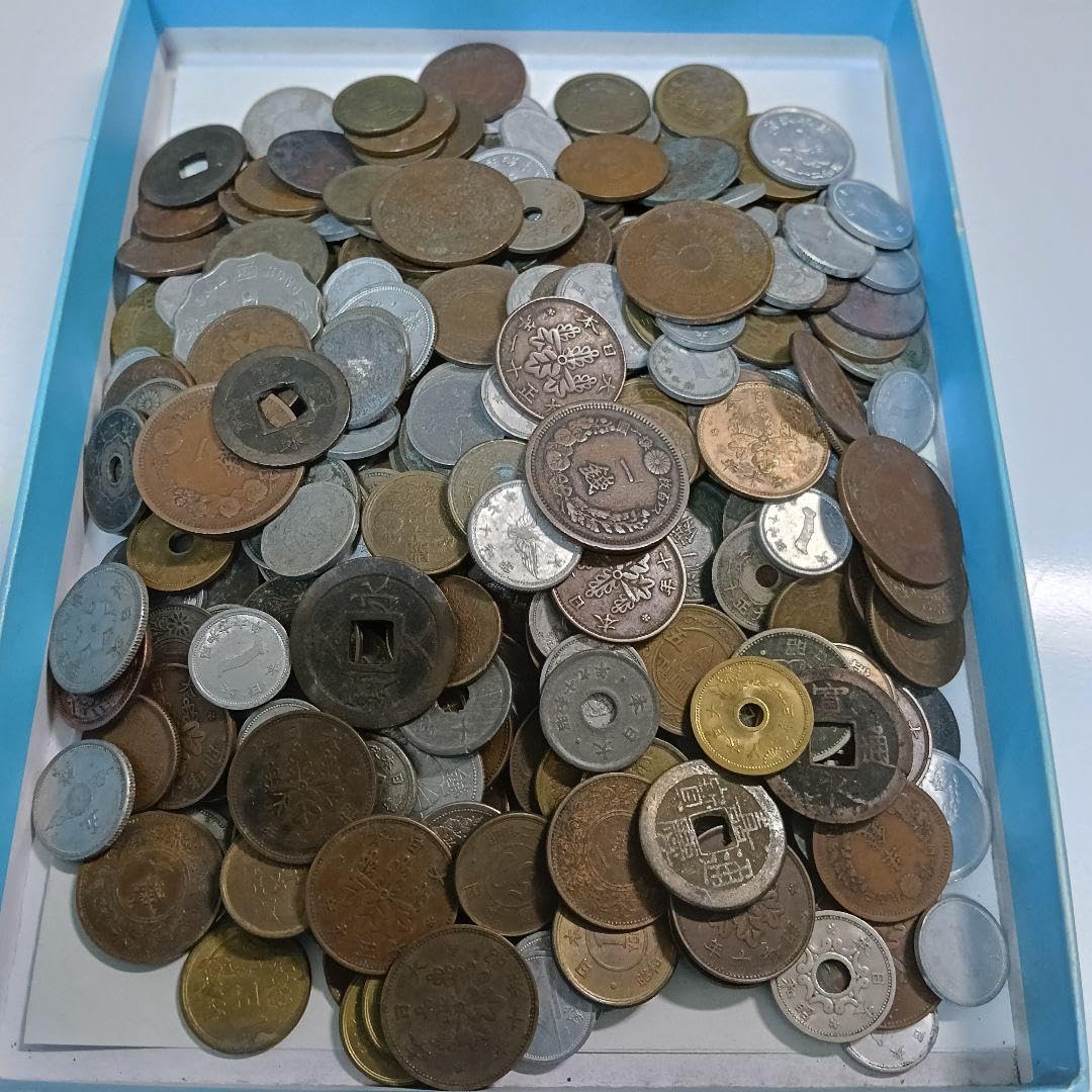 Amazon.co.jp: 古銭 約1kg 大量出品 古銭まとめ （5-33） : ホビー