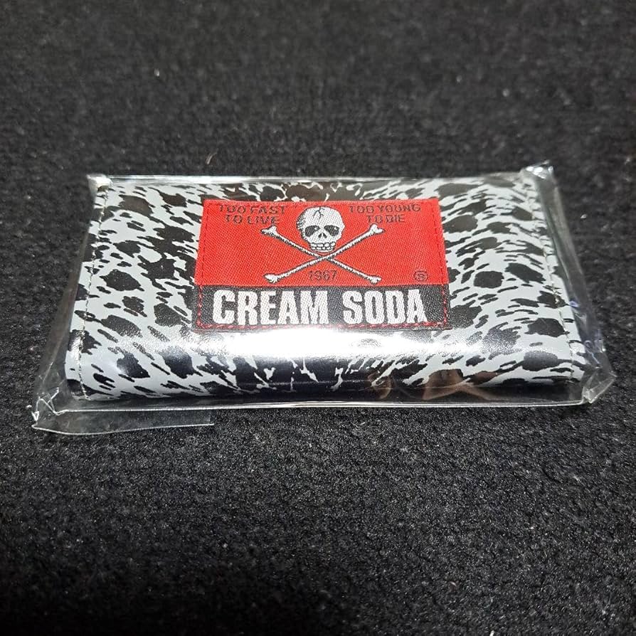Amazon.co.jp: レア クリームソーダ キーケース グレー : おもちゃ