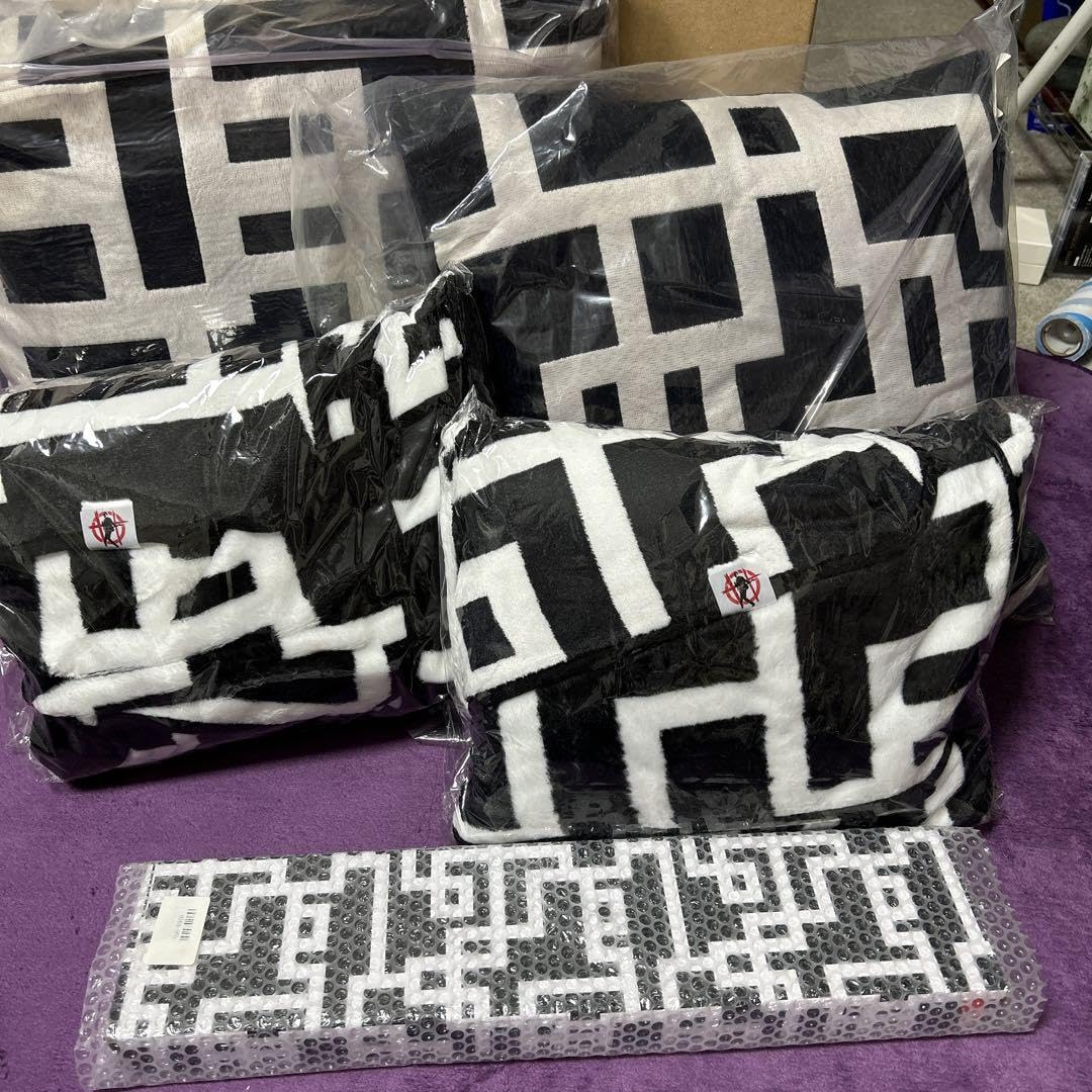 布袋寅泰クッション2種 布袋寅泰クッション2種類