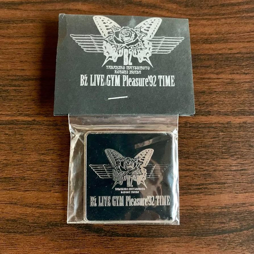 Amazon | B'z LIVE GYM Pleasure'92 TIME バッジ | バッジ | おもちゃ