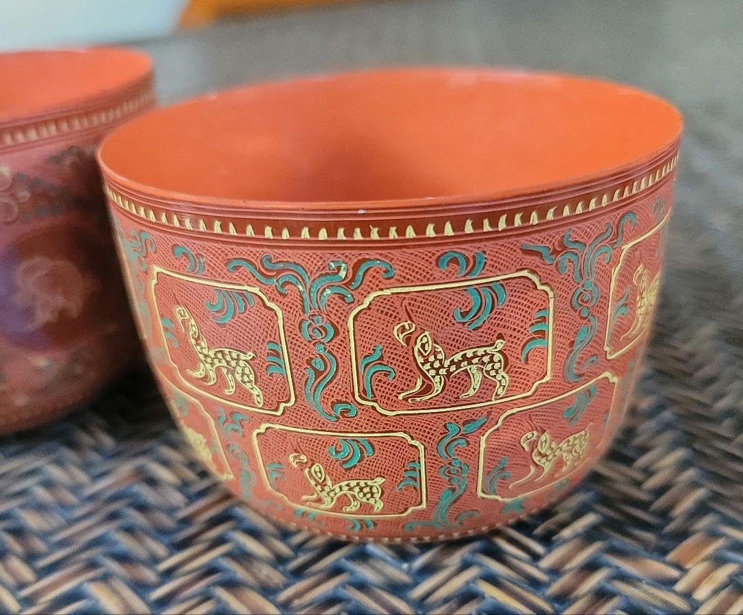 ミャンマーの伝統工芸品、キンマ（蒟醤）の漆器(青緑色) 蒟醤キンマ