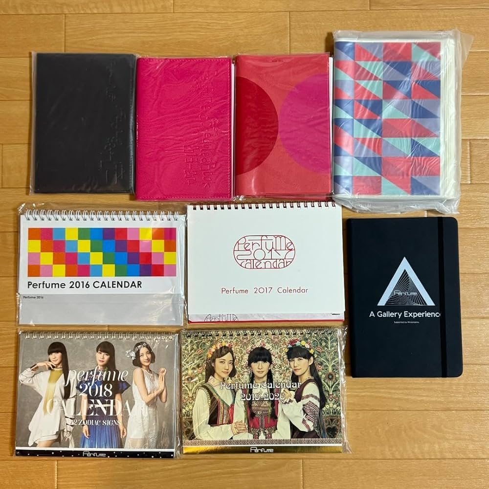 Amazon.co.jp: Perfume まとめ売り グッズ カレンダー 手帳 ノート 9点