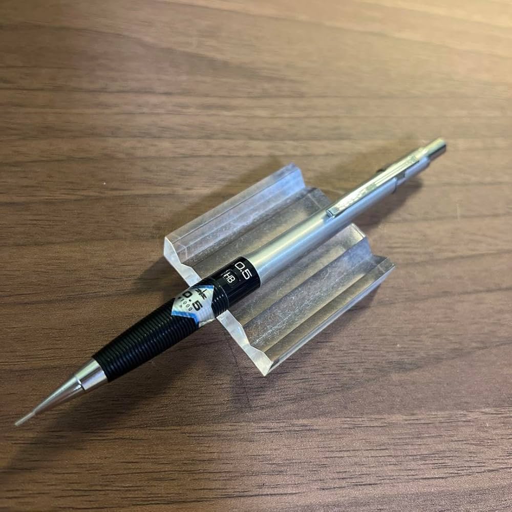 Amazon.co.jp: トンボ1000lp廃番シャーペン : 文房具・オフィス用品