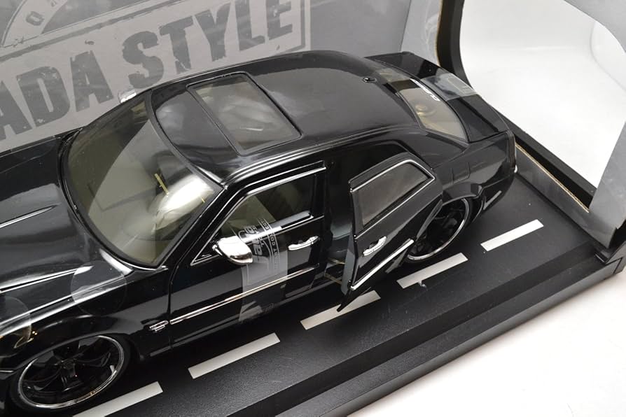 Amazon.co.jp: JadaToys 1:18 DUB CITY 