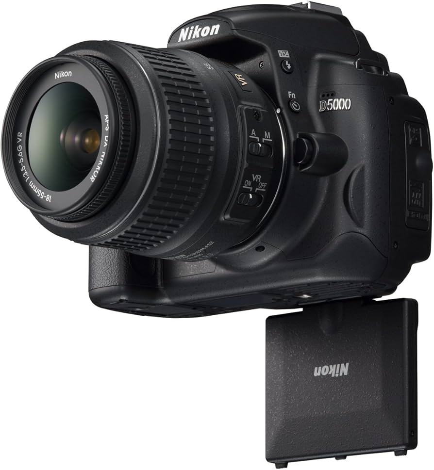 Nikon D5000 + 18-55 VR Kit
