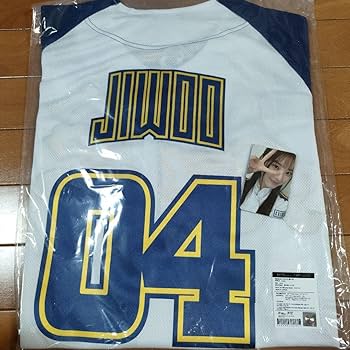 nmixx ギュジン ユニフォーム トレカ付き Amazon.co.jp: ギュジン