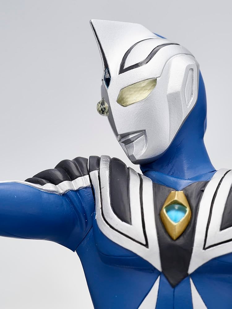 Amazon.co.jp: バンプレスト ウルトラマンガイア 英雄勇像