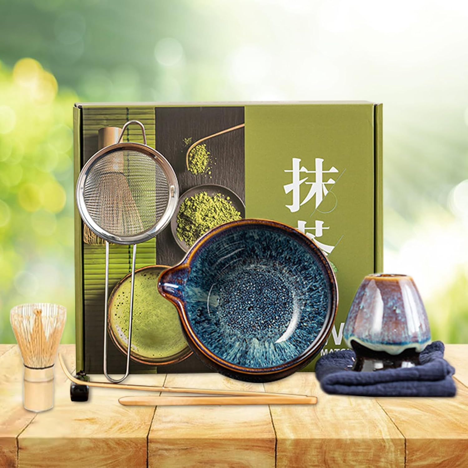 茶道具 砧青磁浮牡丹水指 龍泉窯 替蓋付