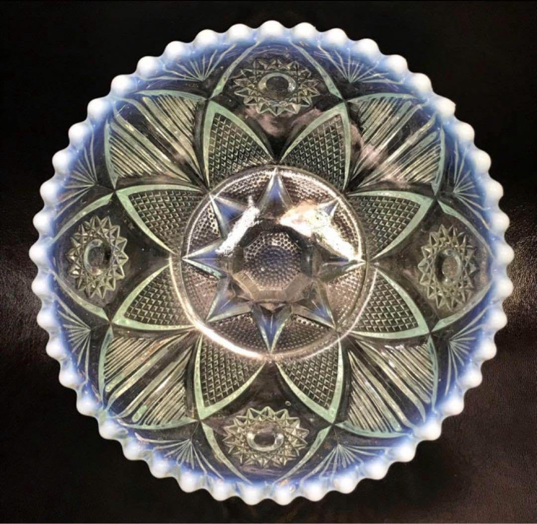 ☆明治/大正ガラス！綺麗なブルーに乳白ぼかし小鉢/気泡ガラス/氷コップ/2