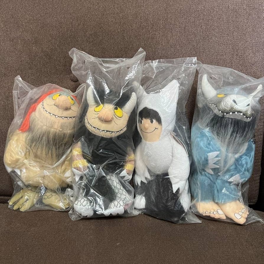 Amazon.co.jp: かいじゅうたちのいるところ ぬいぐるみ : おもちゃ