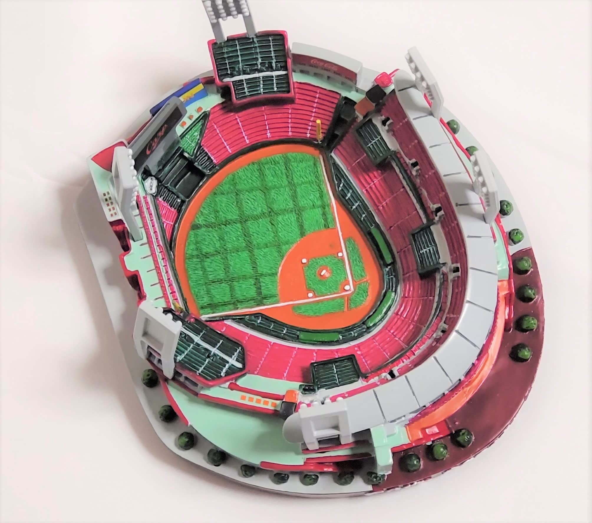 Amazon.co.jp: 広島 マツダスタジアム ミニチュア レプリカ フィギュア