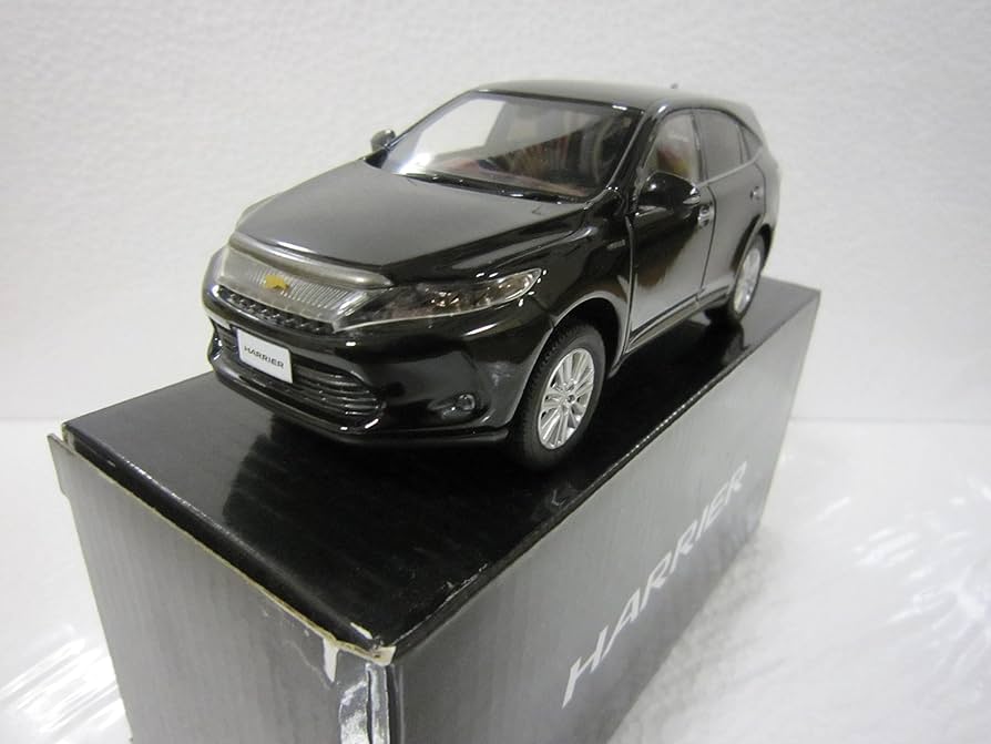 トヨタ ハリアー Harrier 30分の1スケール 送料込み トヨタ ハリアー