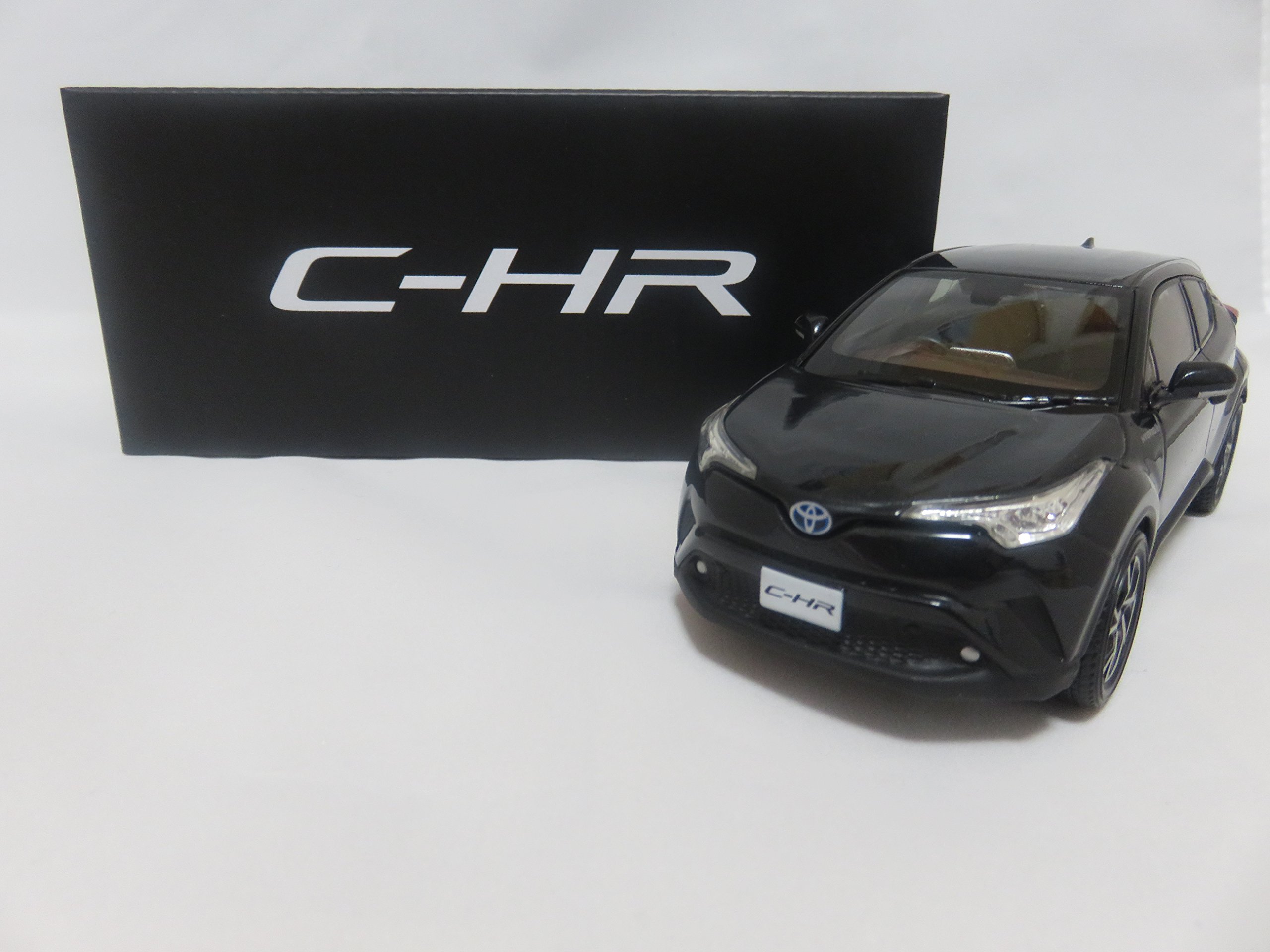Amazon | トヨタ 1/30 C-HR オフィシャルミニカー カラーサンプル