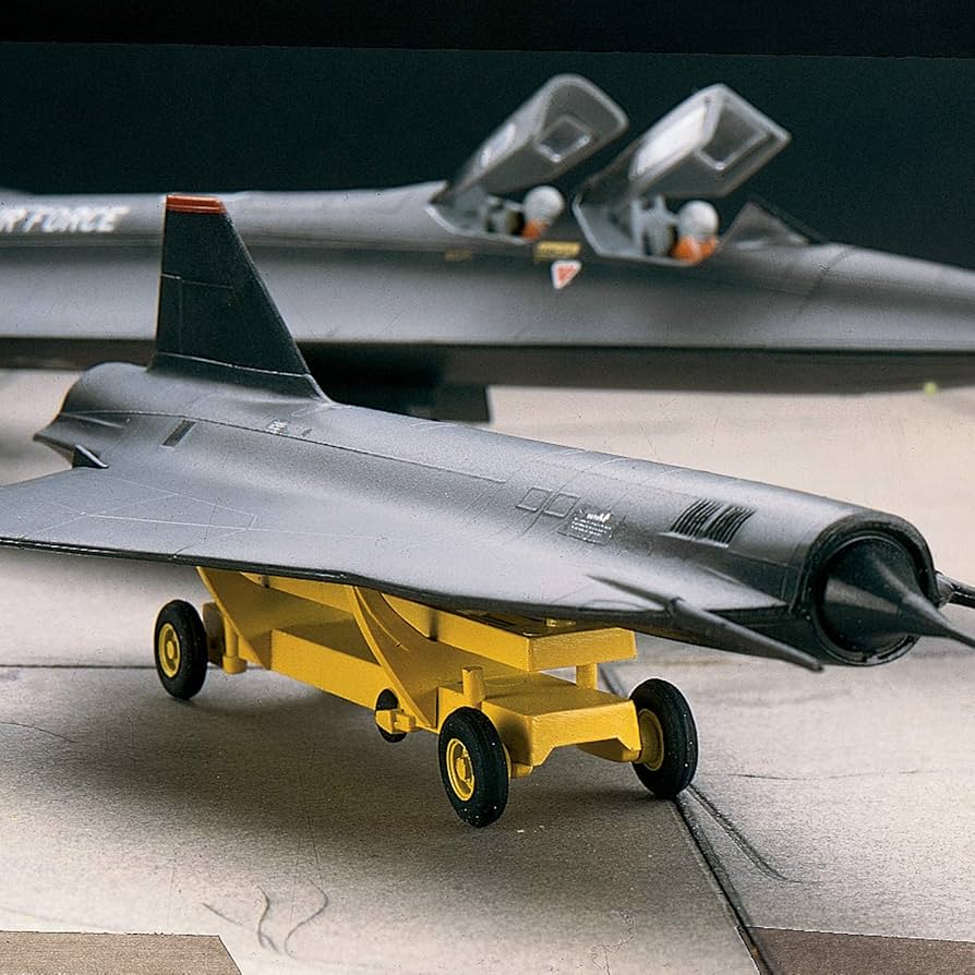 レベル LOCKHEED SR-71 1/72 レベル LOCKHEED SR-71 1/72 【公式通販】