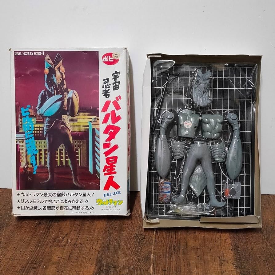 Amazon.co.jp: ポピー 宇宙忍者バルタン星人 DELUXE 組立式フィギュア