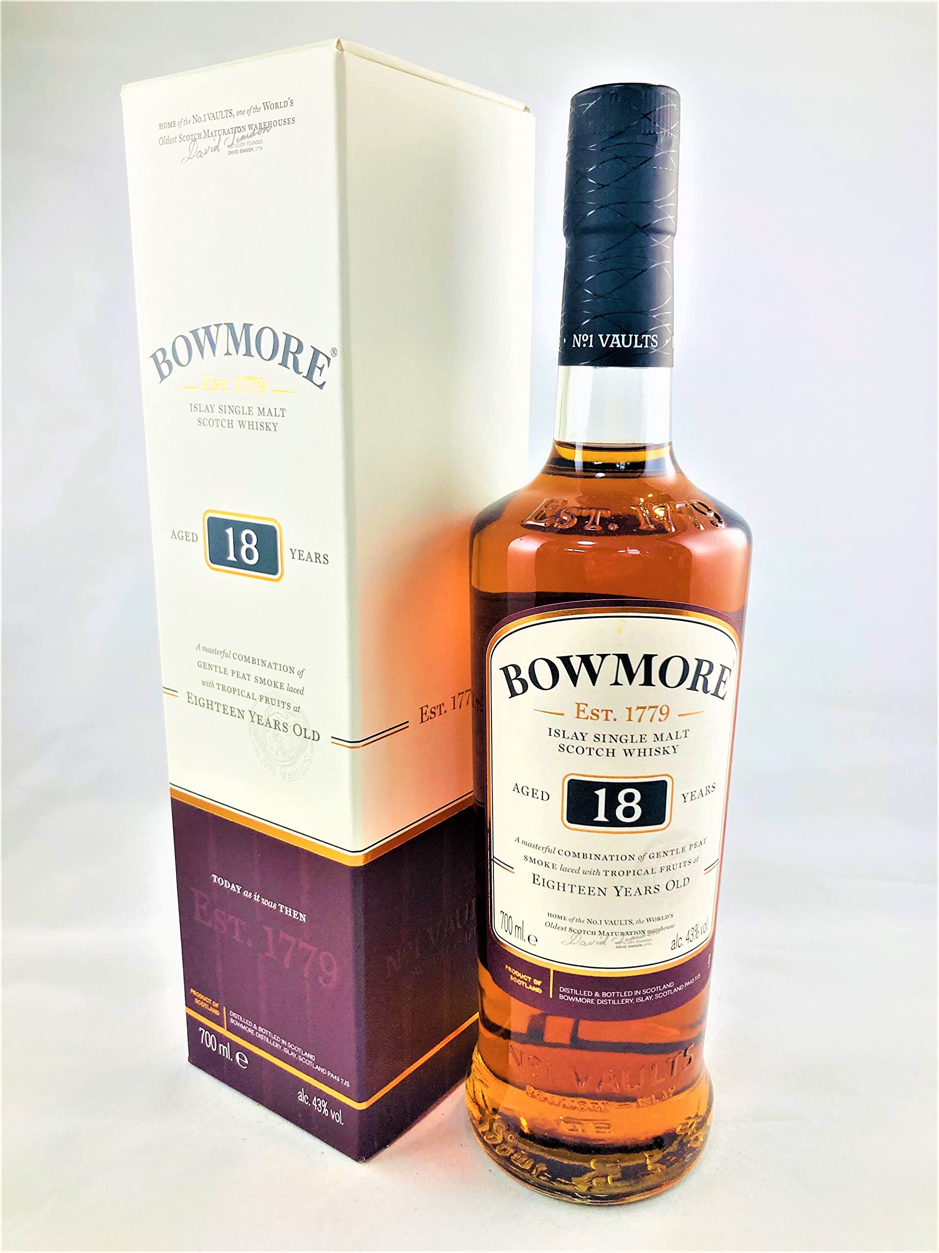 Amazon.co.jp: ボウモア 18年 43度 700ml [並行輸入品] : 食品・飲料・お酒