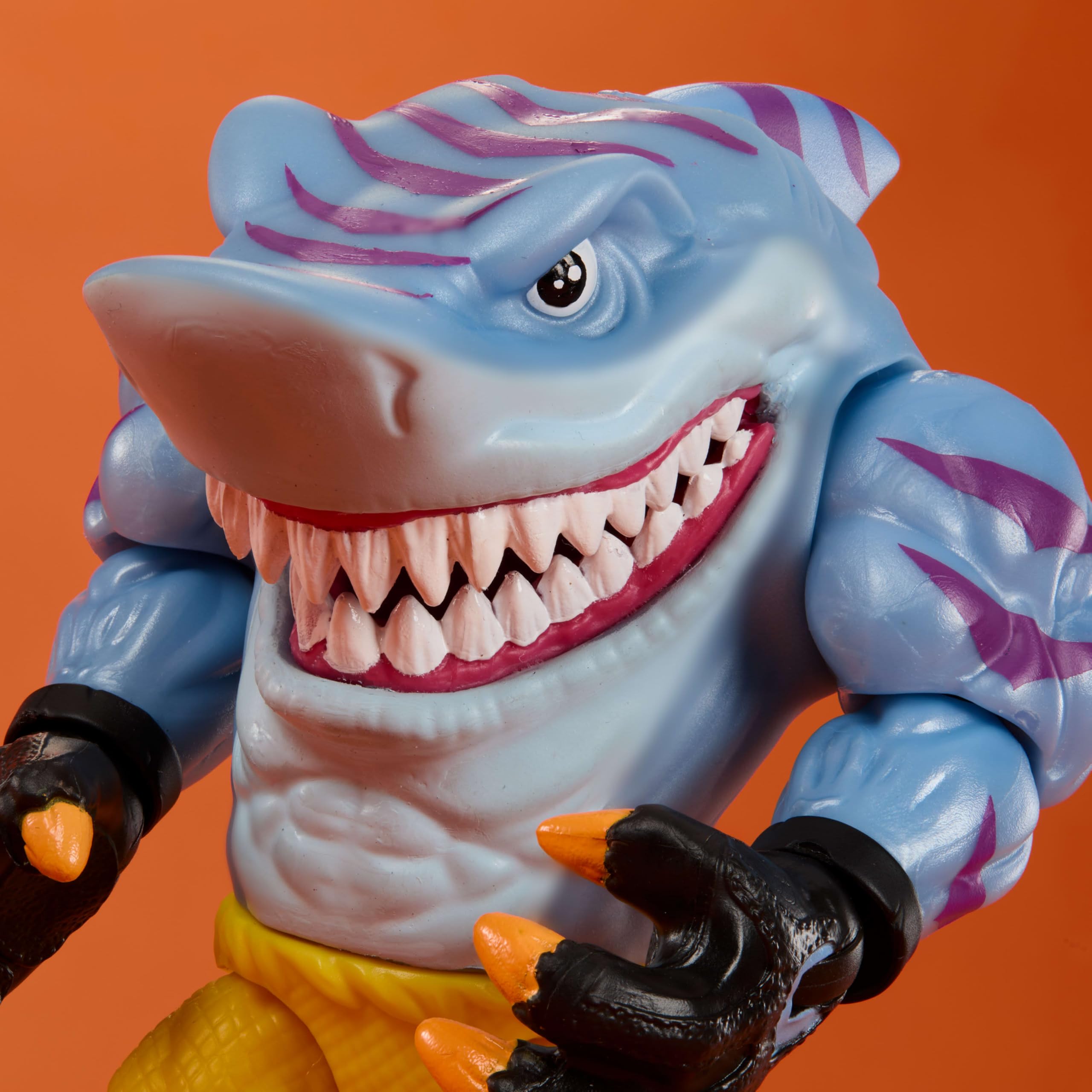 Amazon.com: Mattel Street Sharks Action Figure with Bite & Skate