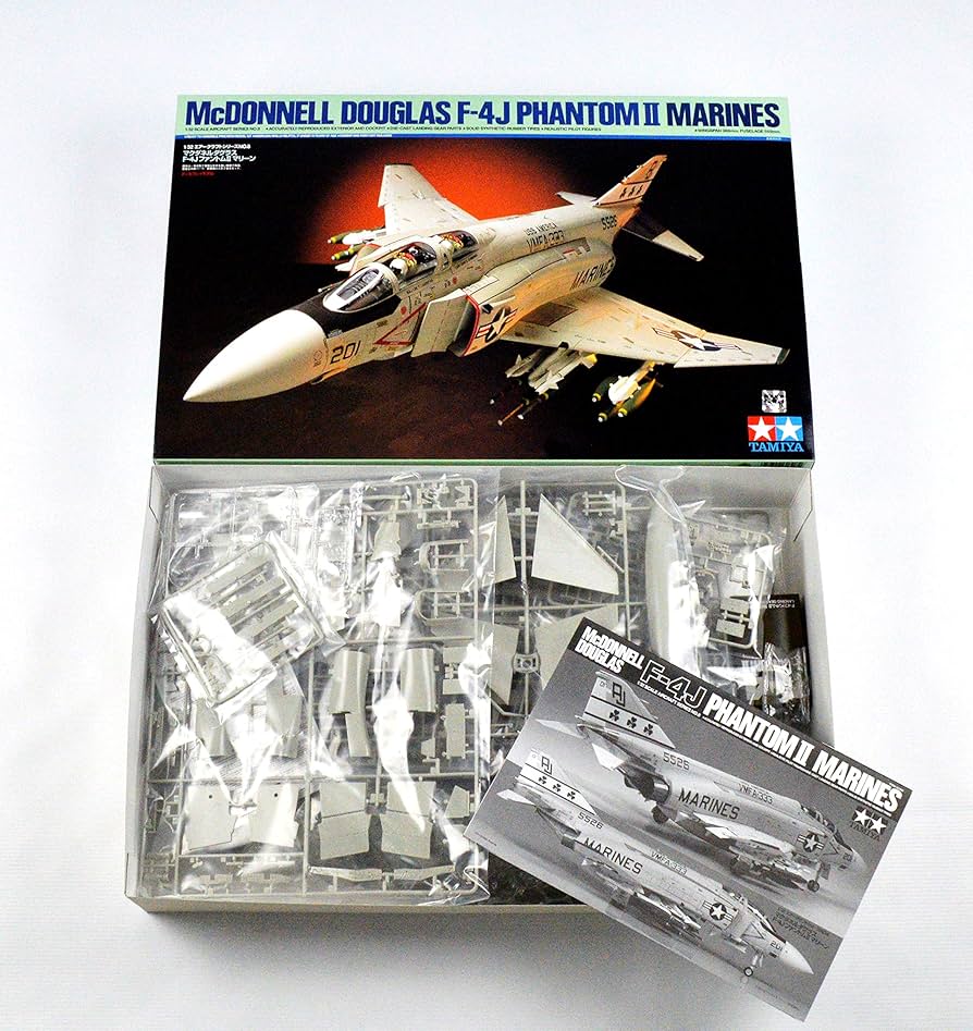 TAMIYA タミヤ 1/32 マクダネル・ダグラス F-4J ファントムII マリーン