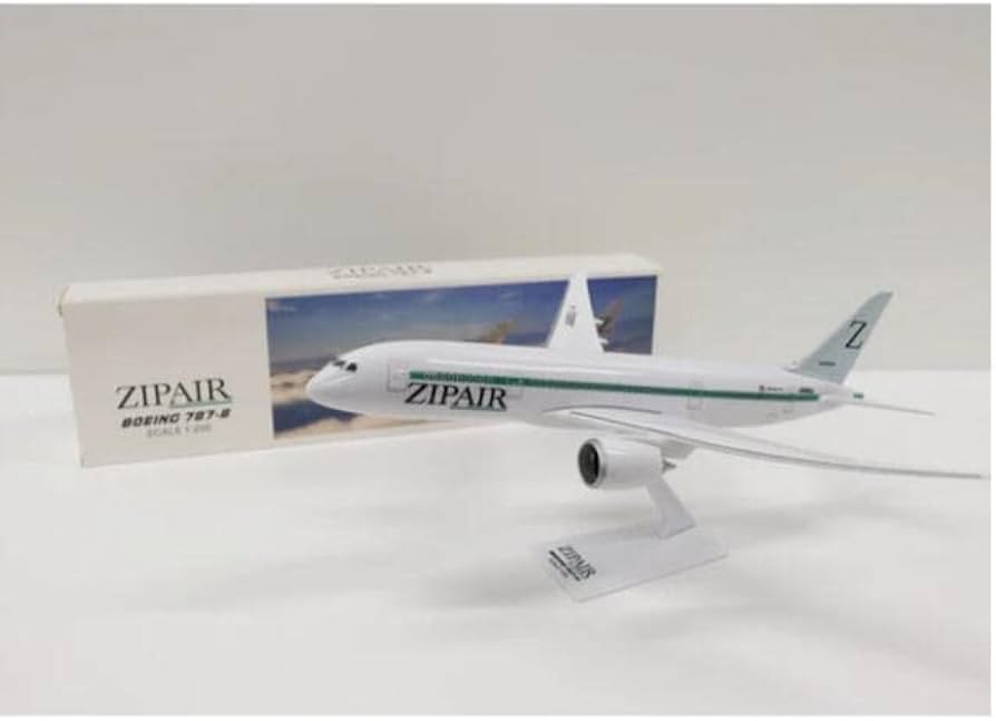 Amazon.co.jp: ZIPAIR 1/200 B787-8 JA822J Model Plane Airplane